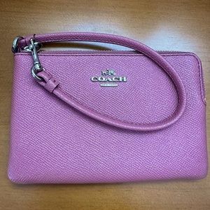 EUC Coach Pink Shimmer Wristlet